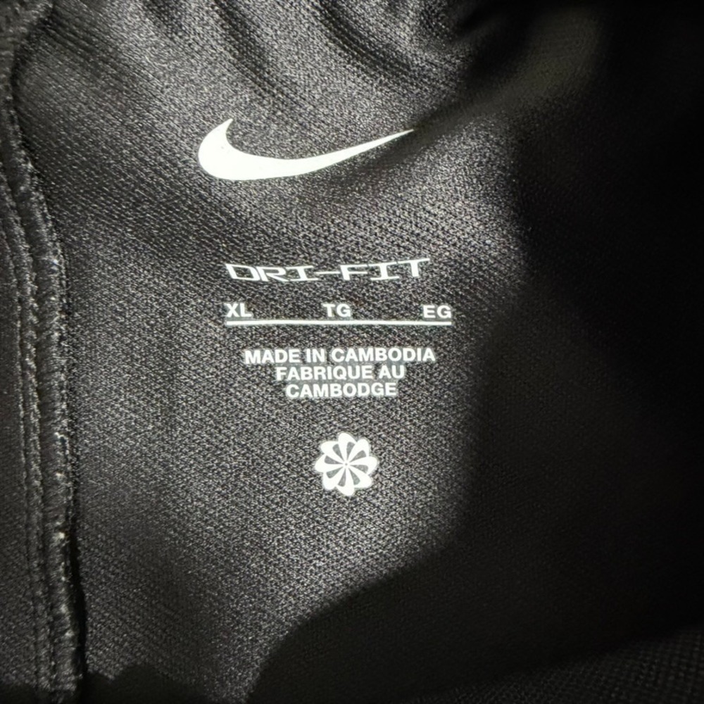 Nike Shirt Mens XL Black 1/4 Zip Pullover Performance Stretch Casual Preppy Logo - Picture 10 of 13
